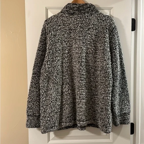 Weatherproof fluffy half zip pullover. - Picture 3 of 4